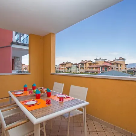 Apartment Baglio Degli Ulivi 3 By Wonderful Italy Sirmione